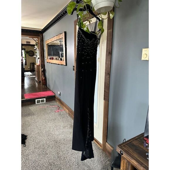 2 for 1   1-Black formal gown plus another dress free - Picture 10 of 12